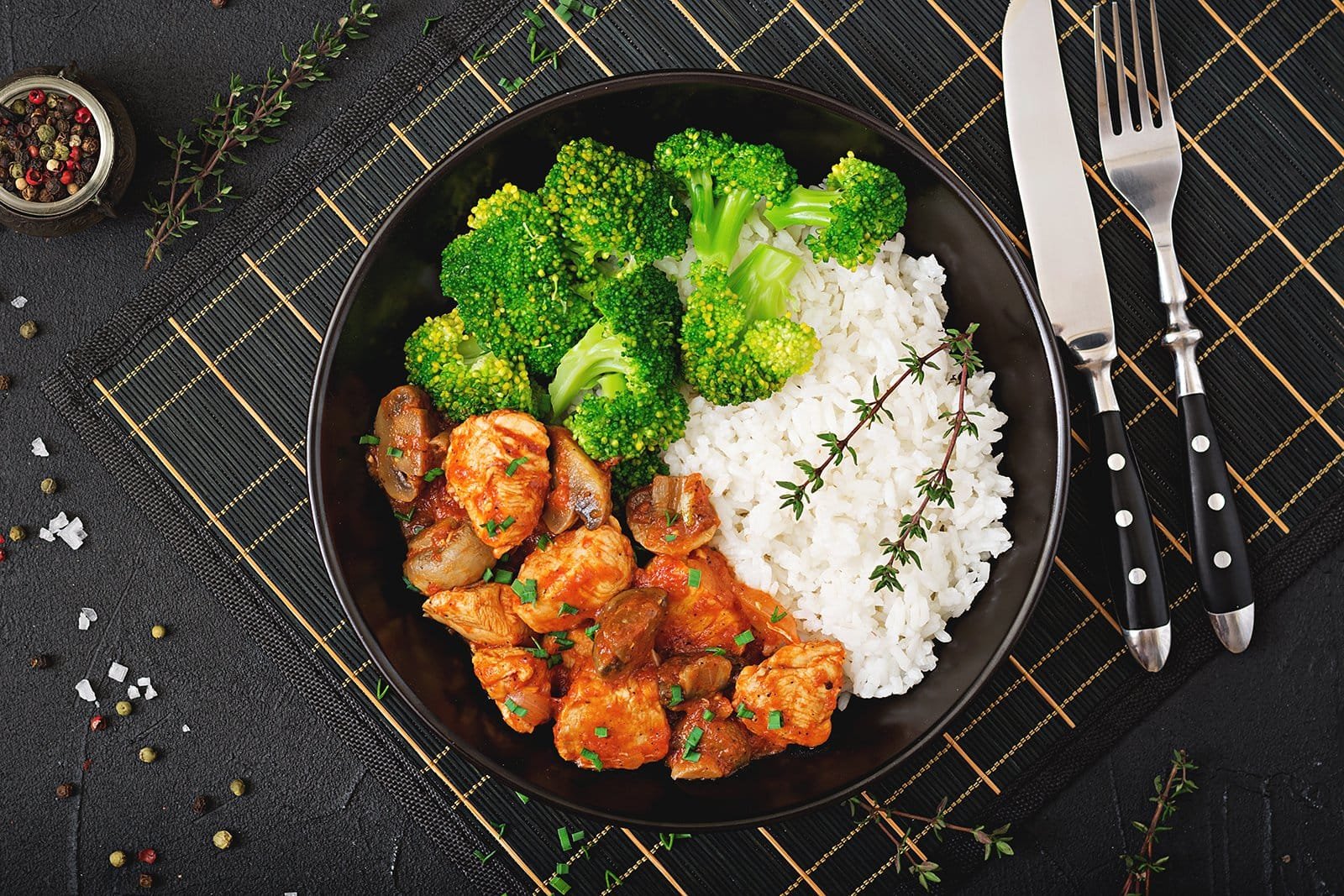 Egg Fried Brown Rice With Chicken Breast